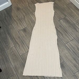 DISSH Cream Ribbed Maxi Dress, Sleeveless Size Large. Fitted